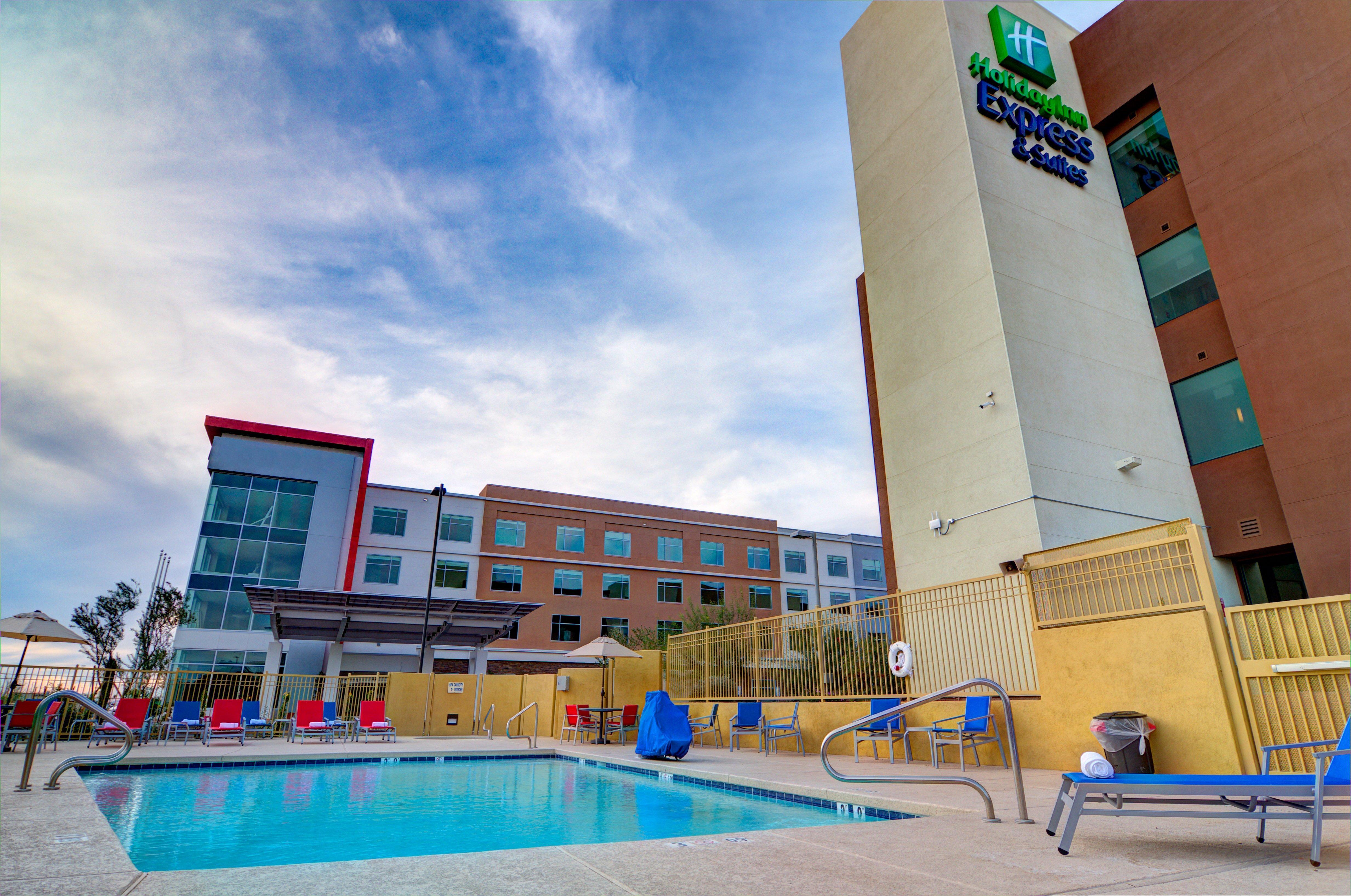 Holiday Inn Express & Suites - Phoenix North - Scottsdale By Ihg מראה חיצוני תמונה