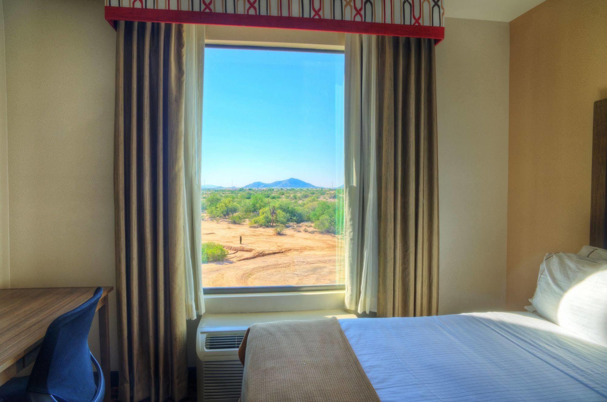 Holiday Inn Express & Suites - Phoenix North - Scottsdale By Ihg מראה חיצוני תמונה